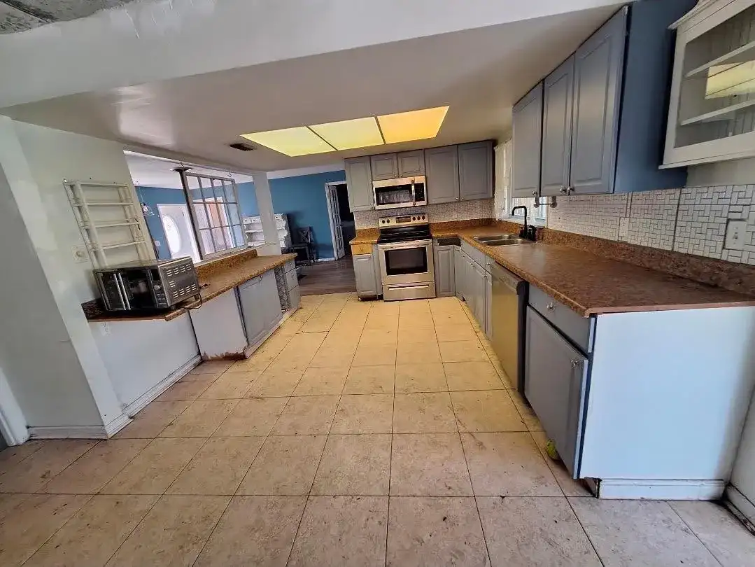 115 SE Camino Street, Port St. Lucie FL 34952 photo 2