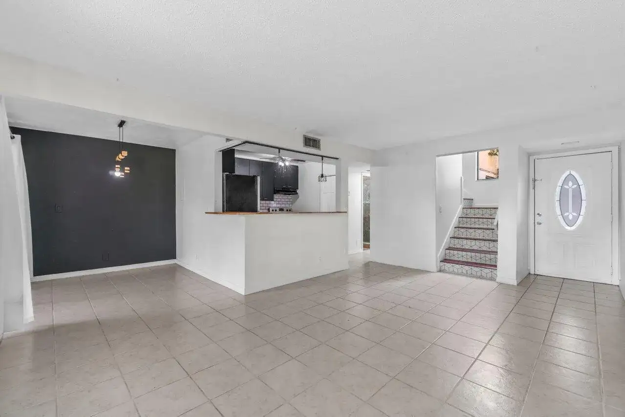 1149 NW 13th Street # 5, Boca Raton FL 33486 photo 2