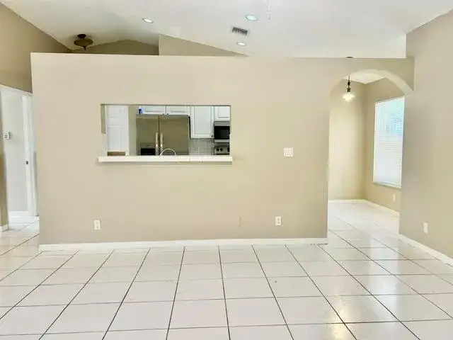7570 NW 47TH Avenue, Coconut Creek FL 33073 photo 4