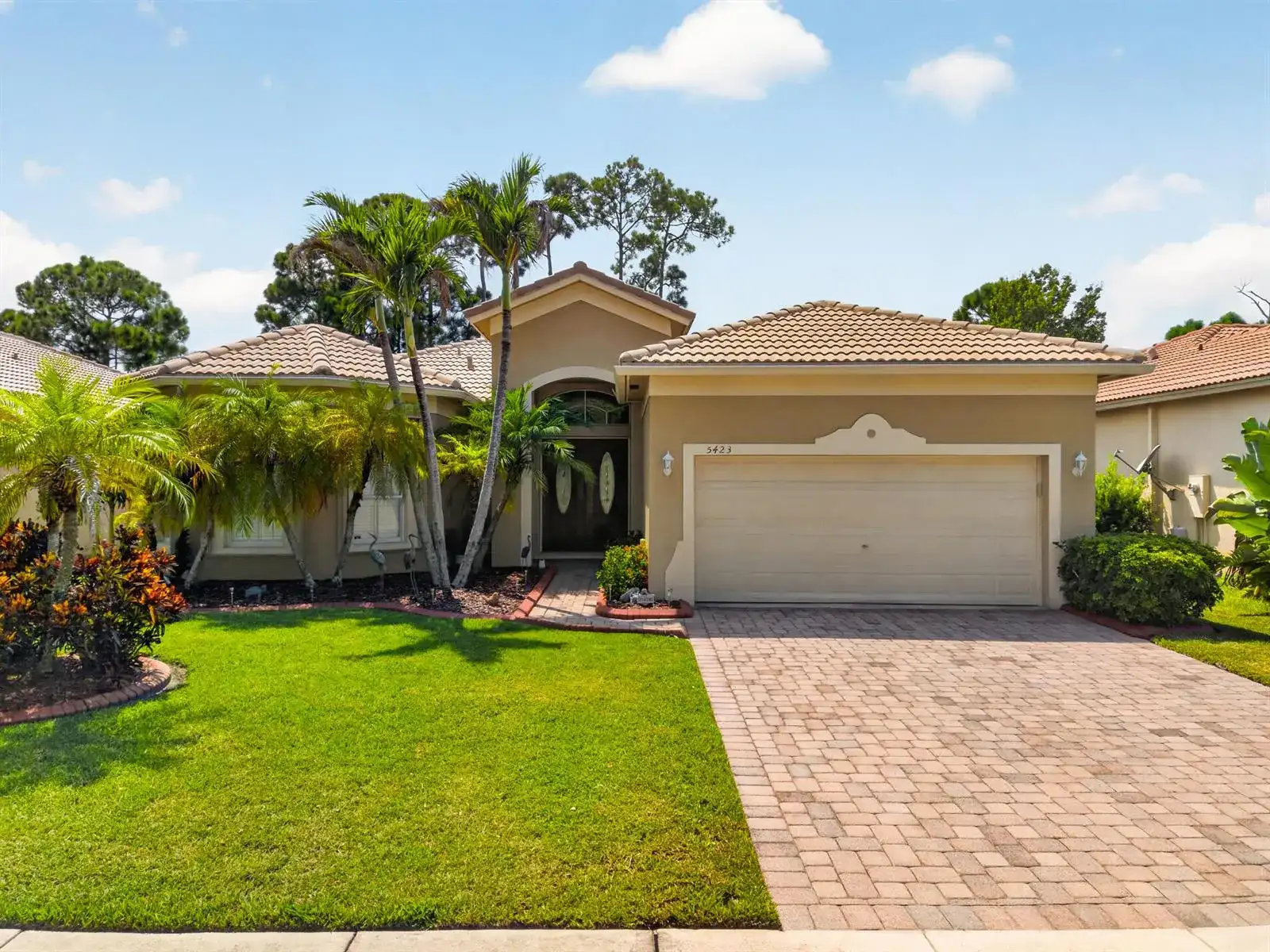 5423 PLACE LAKE Drive, Fort Pierce FL 34951 photo 3