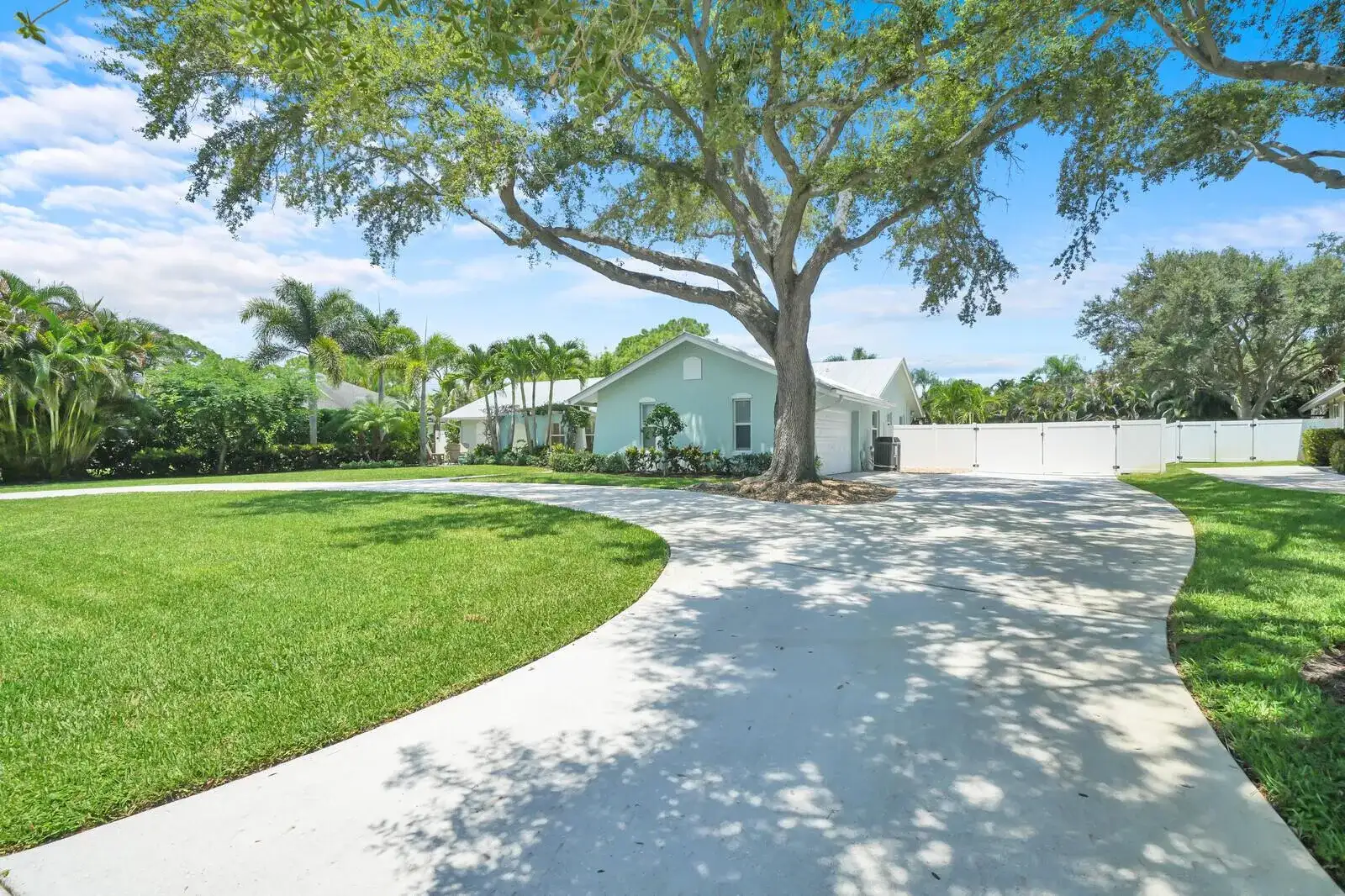 6176 EAGLES NEST Drive, Jupiter FL 33458 photo 5