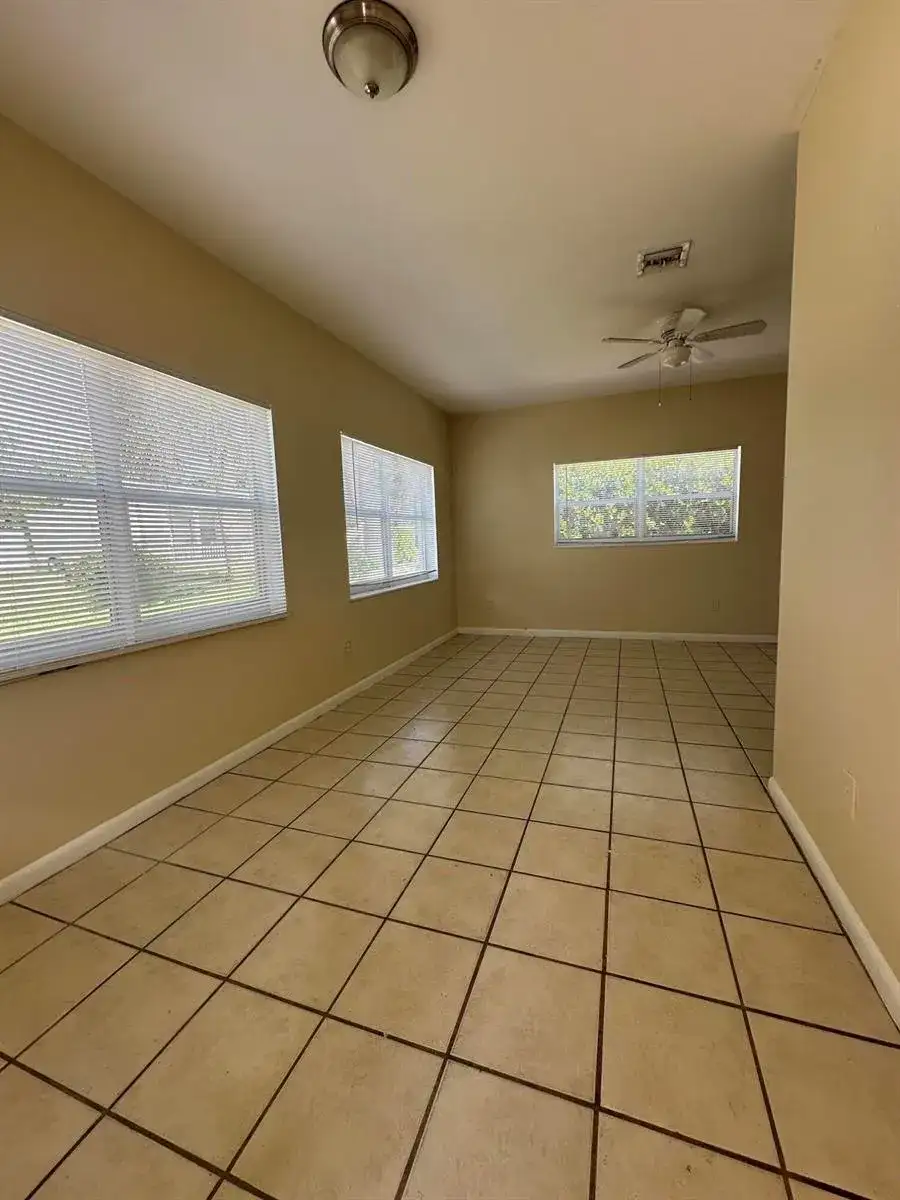 1791 JUNO Road # 5, North Palm Beach FL 33408 photo 2