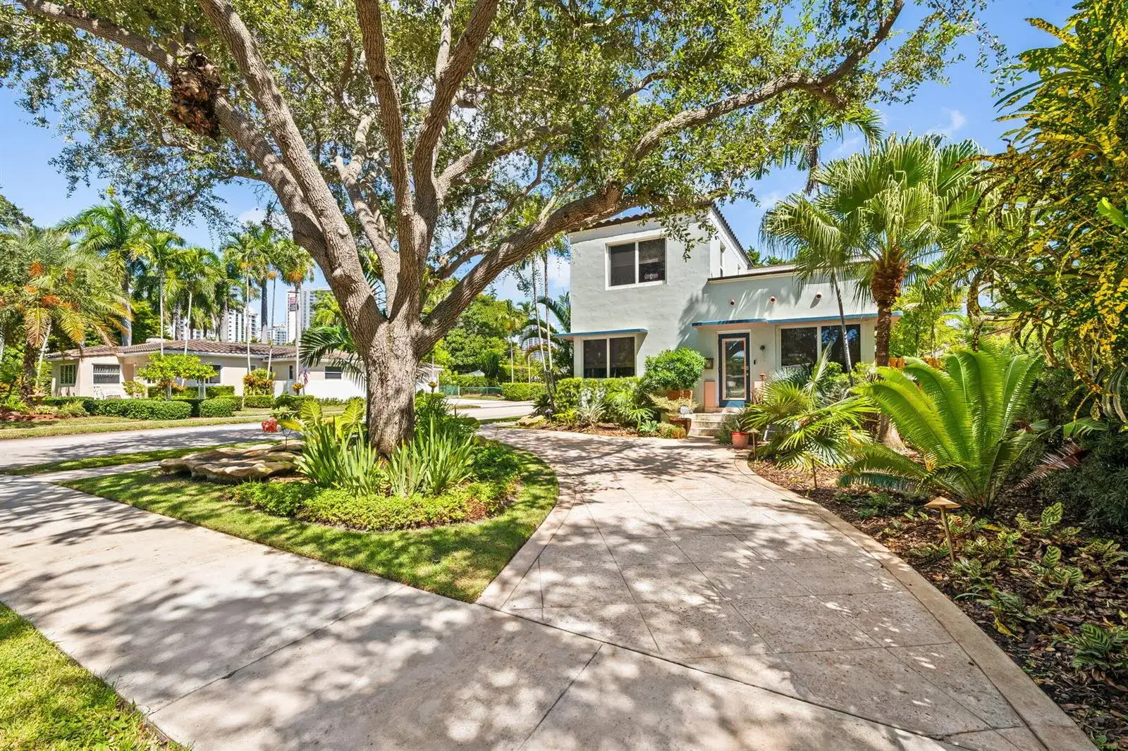 1555 MONROE Street, Hollywood FL 33020 photo 2