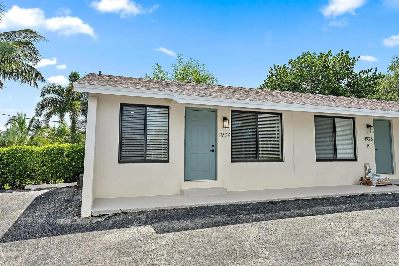 1924 Service Road, North Palm Beach FL 33408 photo 2