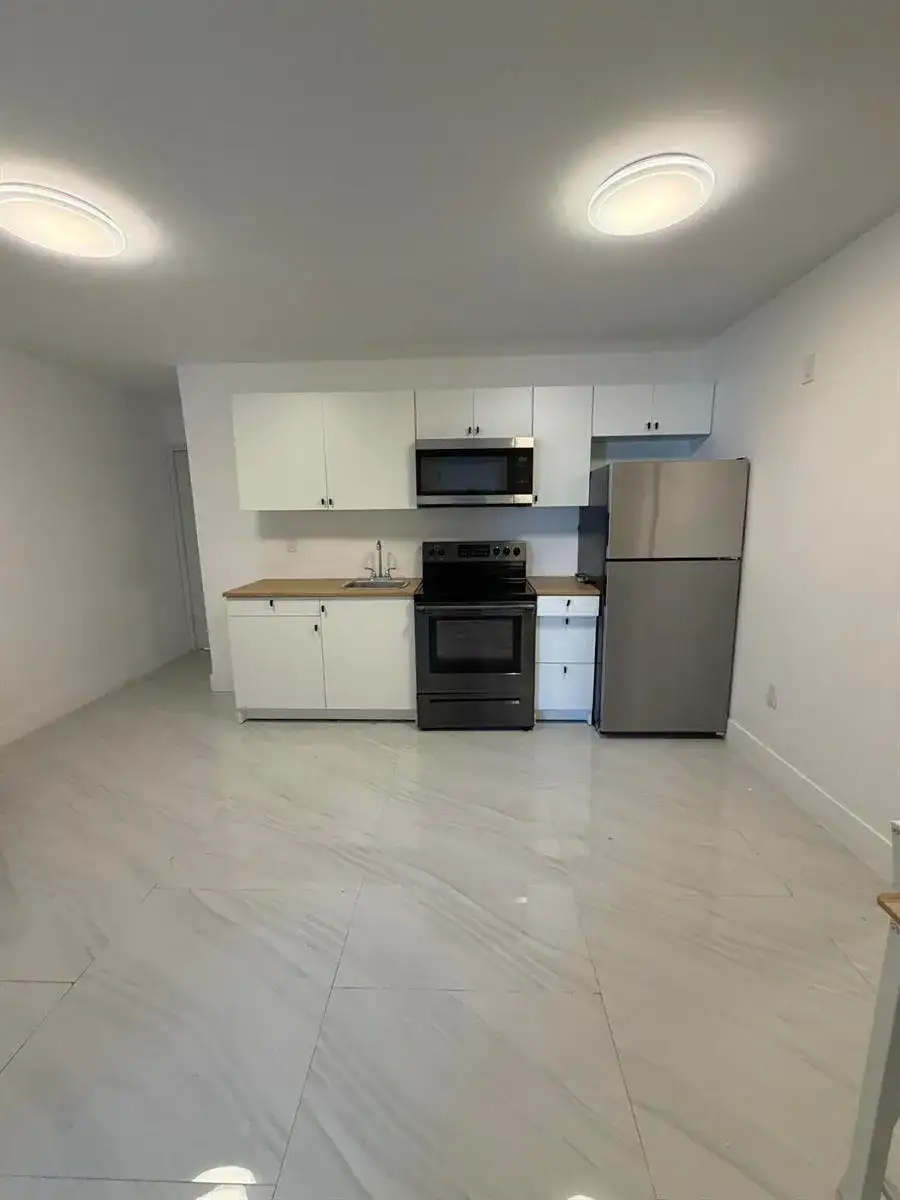 8211 BISCAYNE Boulevard # 2, Miami FL 33138 photo 4