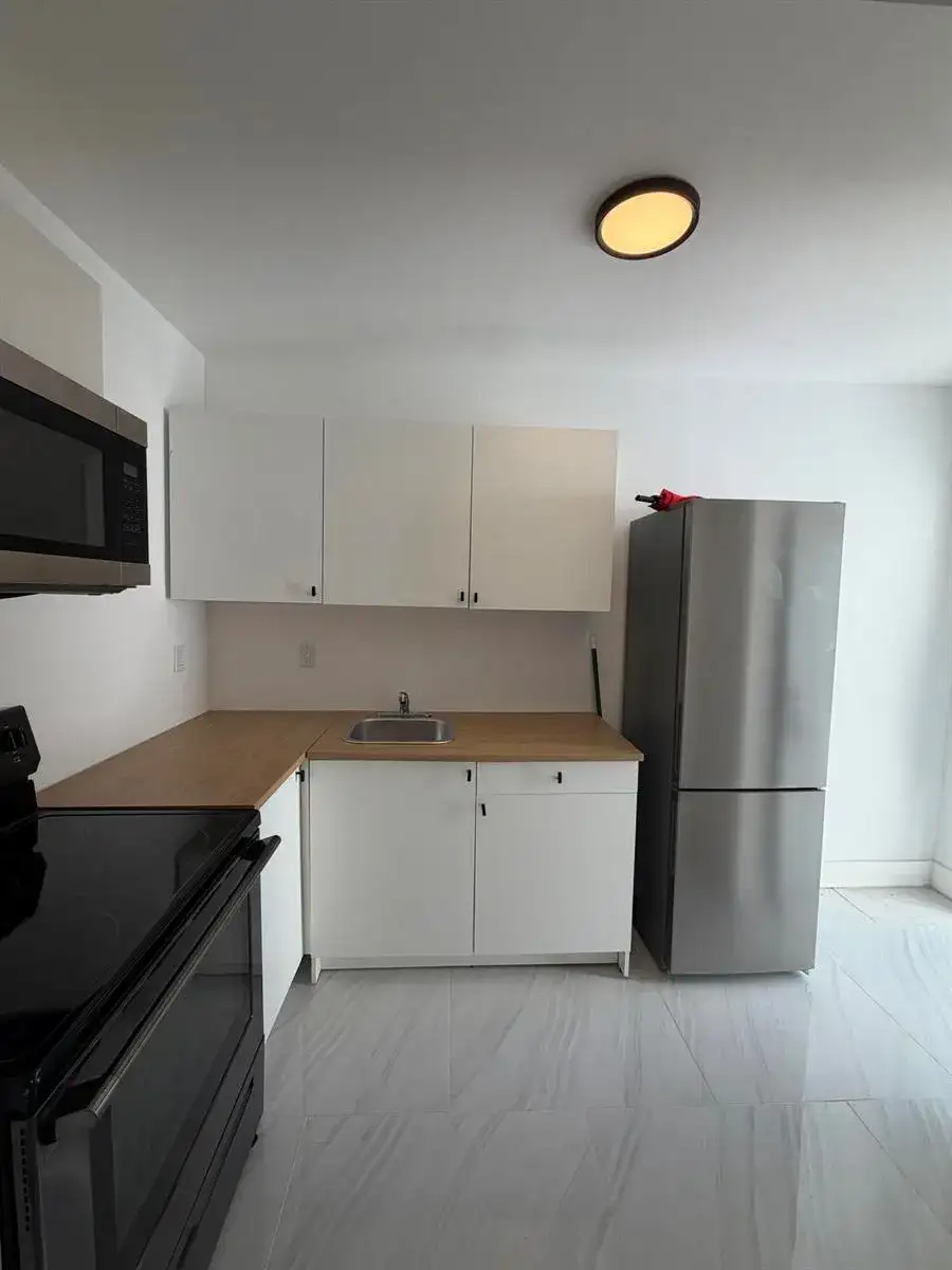 8211 BISCAYNE Boulevard # 3, Miami FL 33138 photo 3