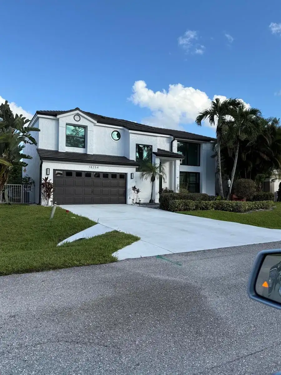 18254 SE FAIRVIEW Circle, Jupiter FL 33469 photo 3