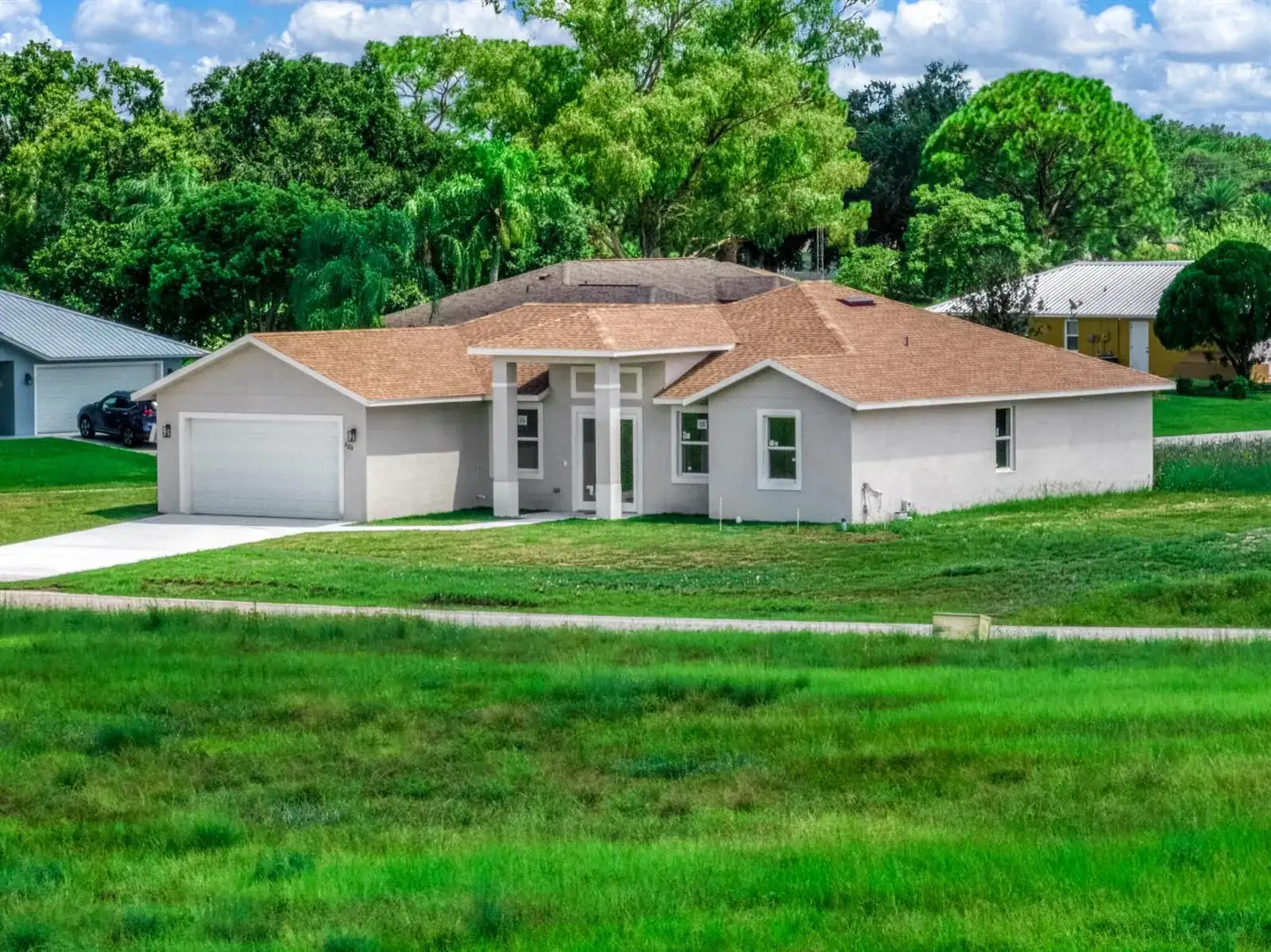 525 GLEN MAR Circle, Sebring FL 33876 photo 2