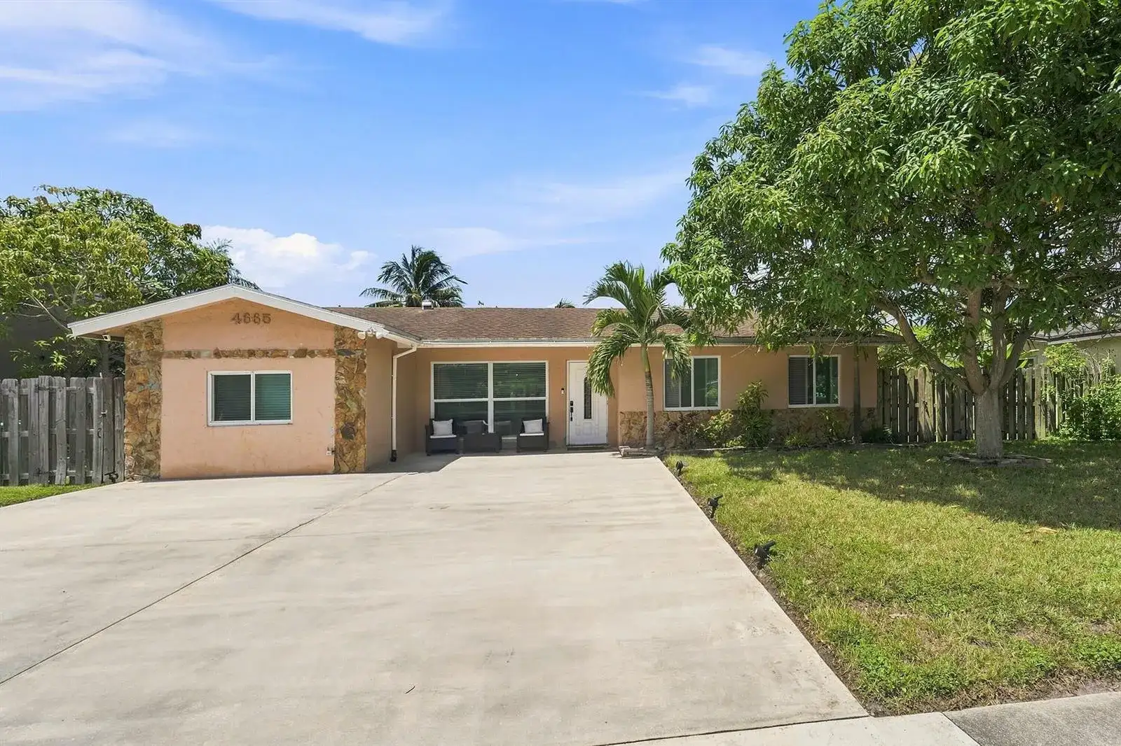 4665 NW 113TH Avenue, Sunrise FL 33323 photo 4