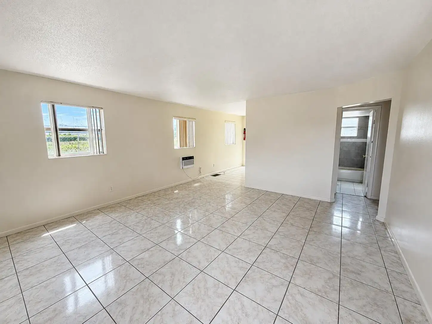 1521 W 21st Street # 6, Riviera Beach FL 33404 photo 2