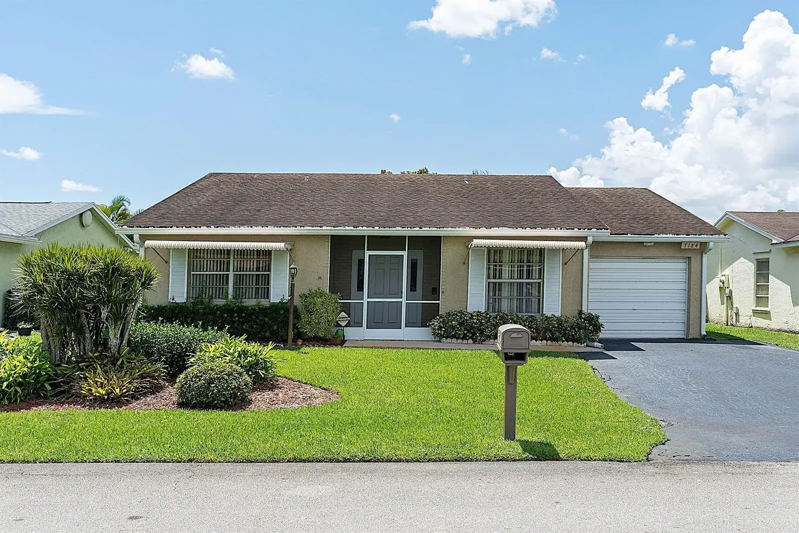 7184 PINE MANOR Drive, Lake Worth FL 33467 photo 2