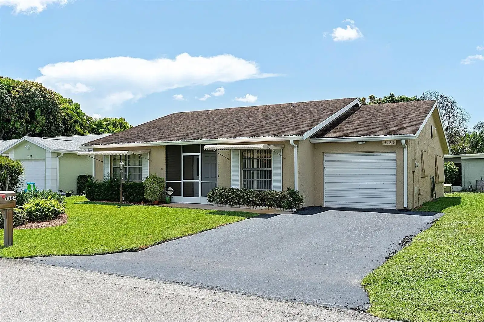 7184 PINE MANOR Drive, Lake Worth FL 33467 photo 3