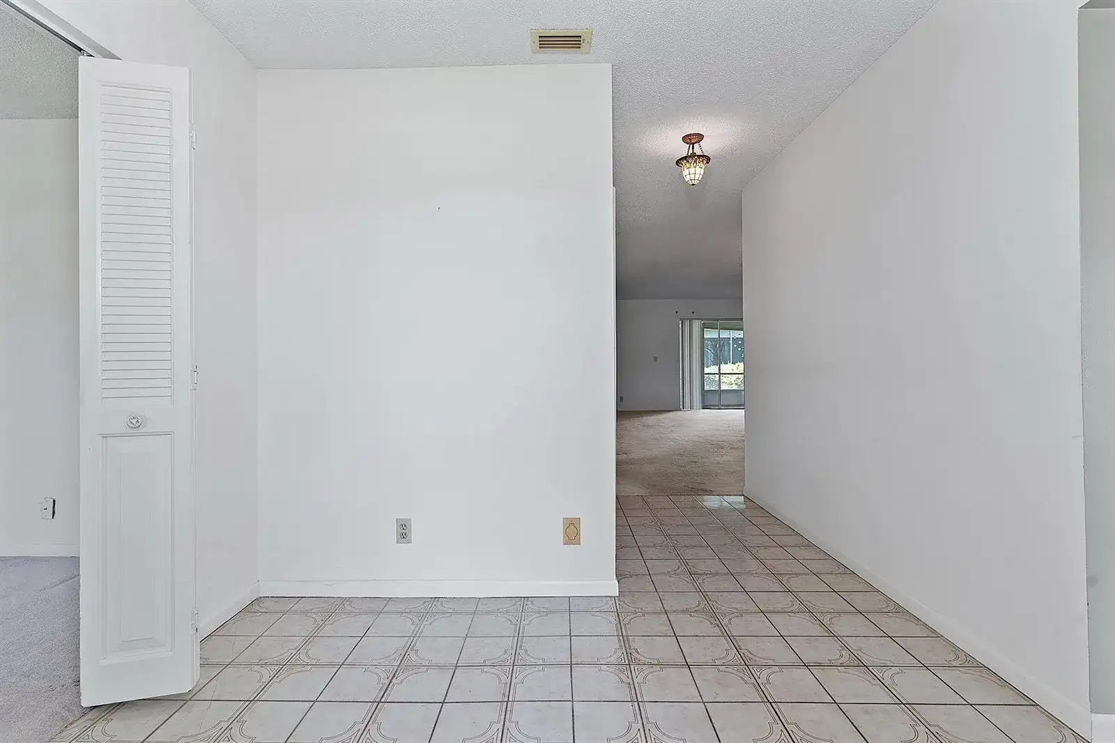 7184 PINE MANOR Drive, Lake Worth FL 33467 photo 4