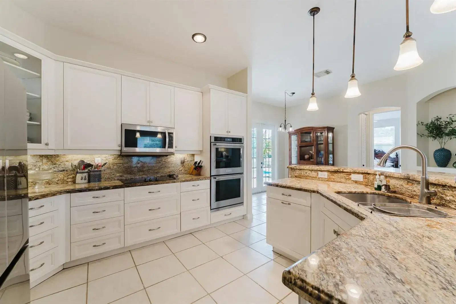 5649 NW 106TH Way, Coral Springs FL 33076 photo 5