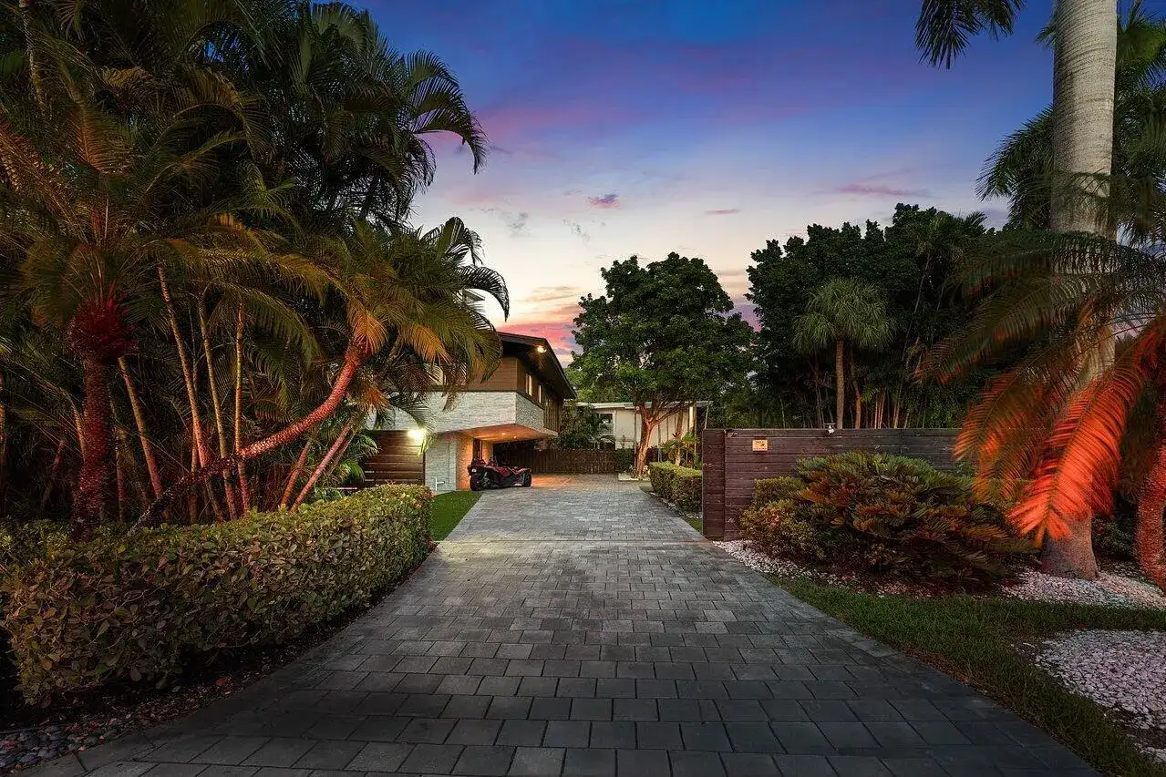 2601 NE 8TH Street, Fort Lauderdale FL 33304 photo 4