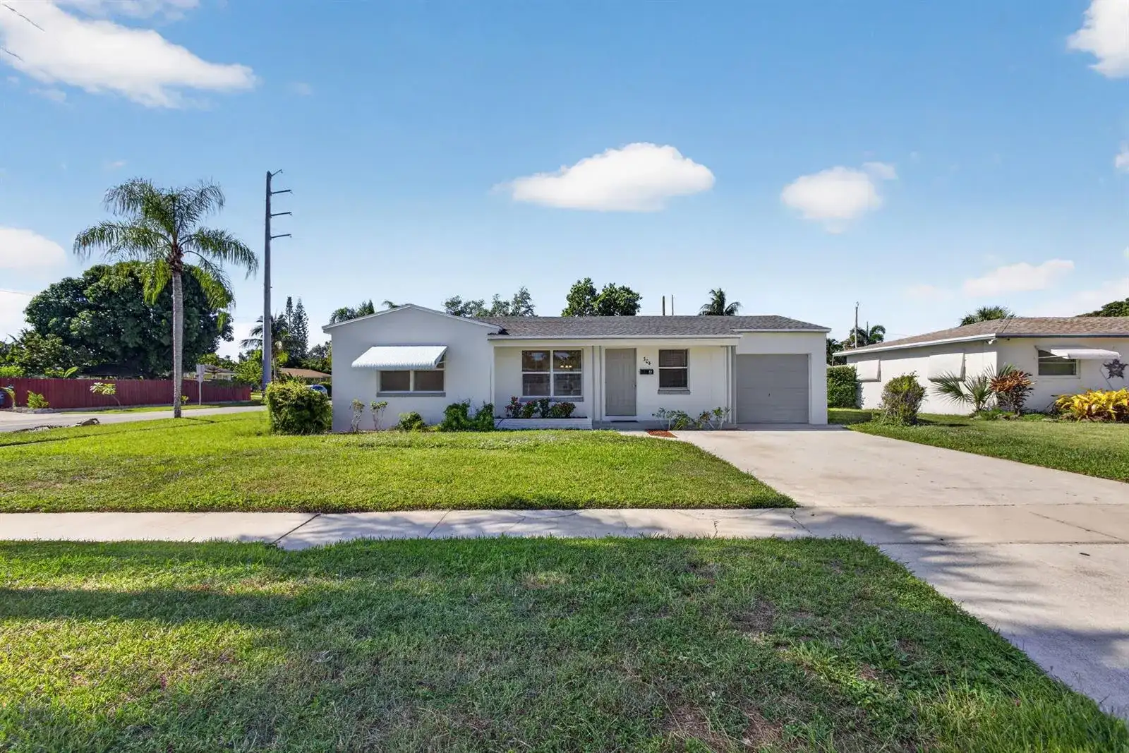 304 Cypress Drive, Lake Park FL 33403 photo 2