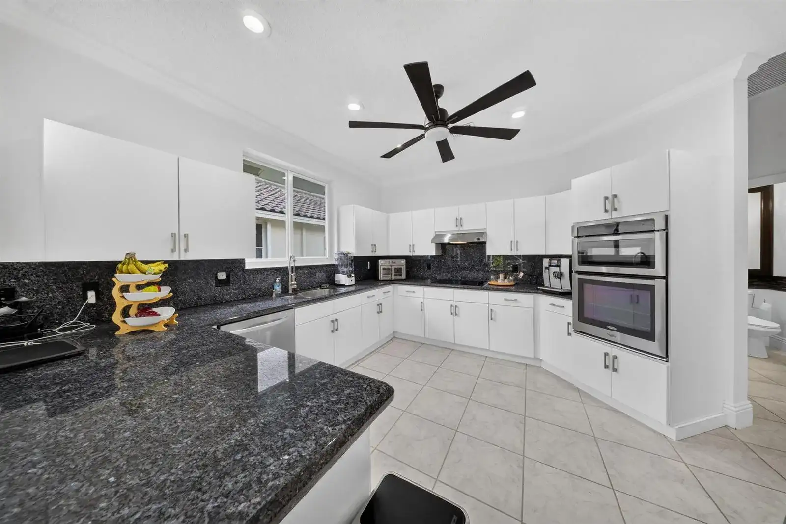 7690 La Corniche Circle, Boca Raton FL 33433 photo 5