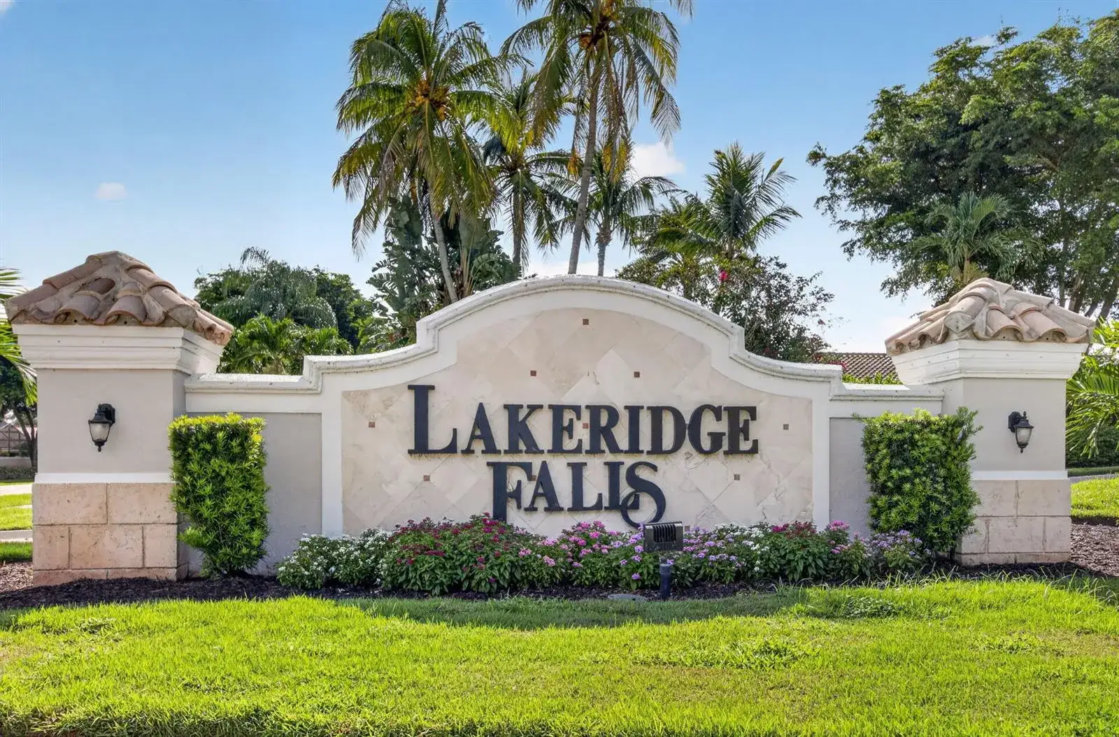 7434 FALLS Road W, Boynton Beach FL 33437 photo 2