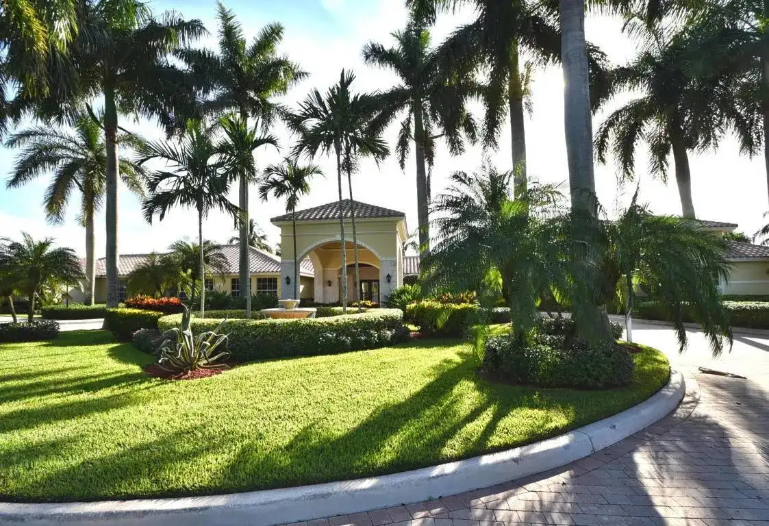 7434 FALLS Road W, Boynton Beach FL 33437 photo 3