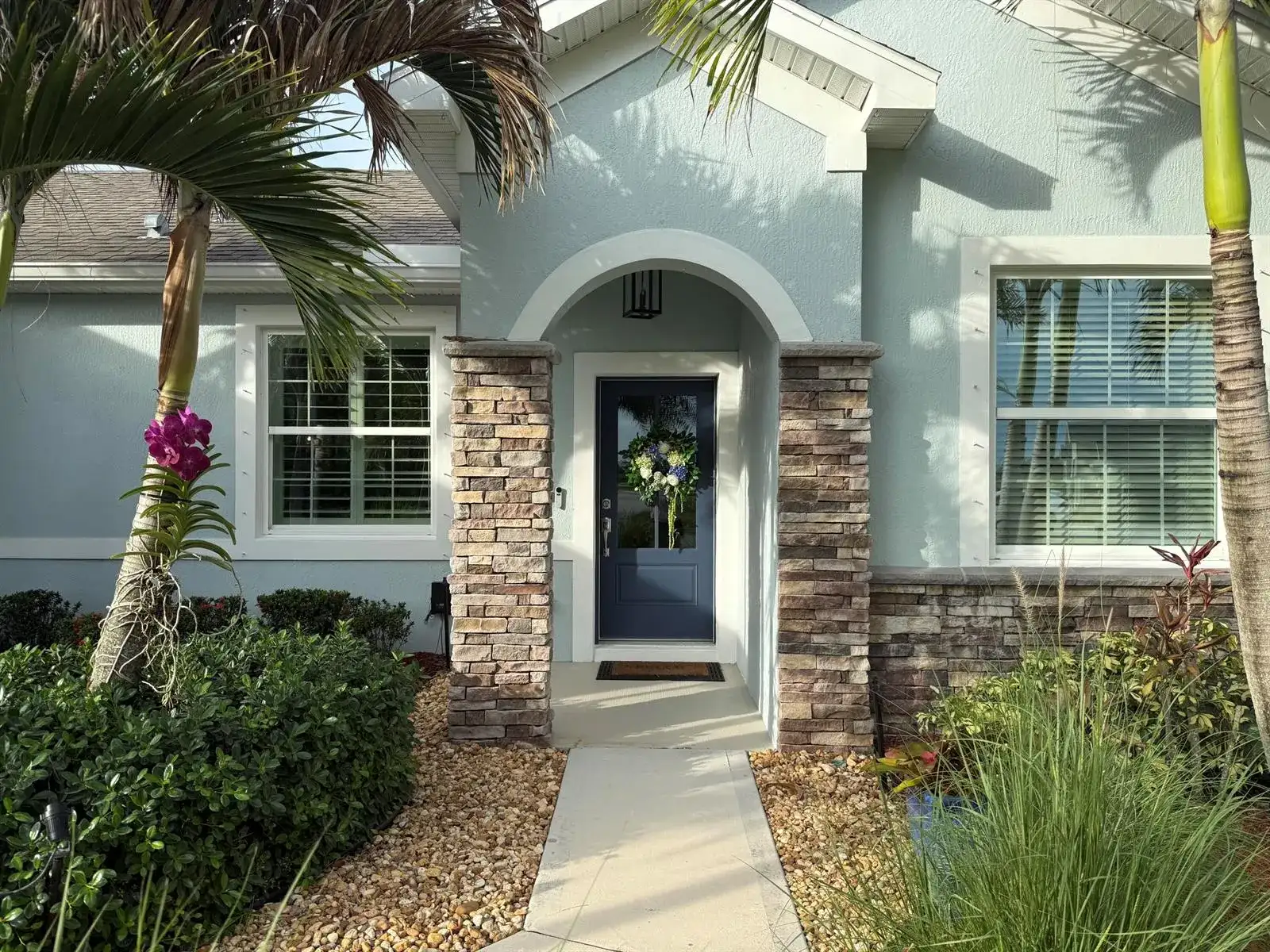 449 SW BRADSHAW Circle, Port St. Lucie FL 34953 photo 2