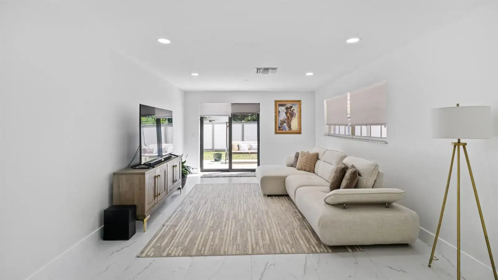 625 W 2ND Street, Riviera Beach FL 33404 photo 4