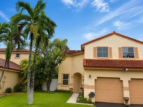 18431 NW 18TH Street, Pembroke Pines FL 33029 photo 3