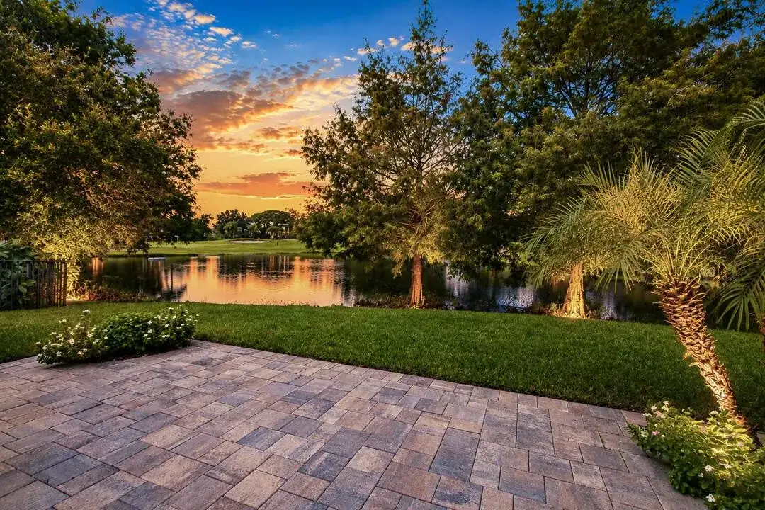 724 SW PEBBLE Lane, Palm City FL 34990 photo 2