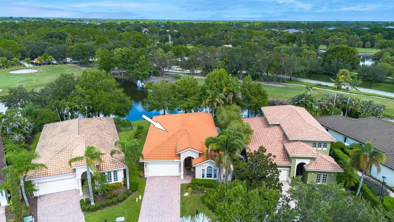 724 SW PEBBLE Lane, Palm City FL 34990 photo 4