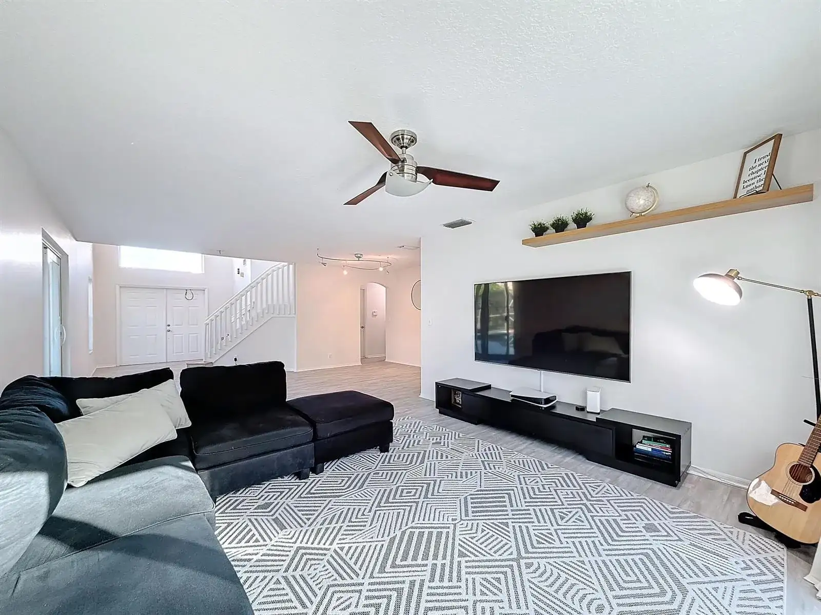 3123 Sunset Circle, Margate FL 33063 photo 5