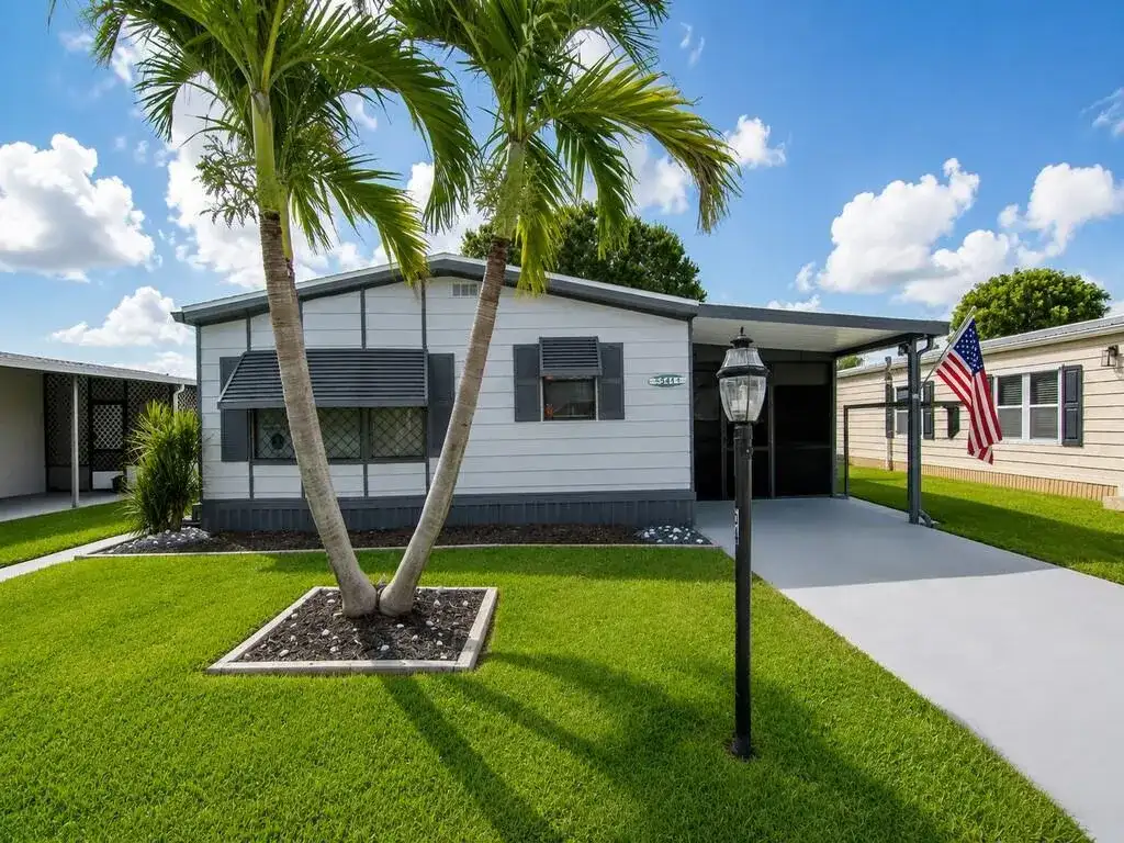 541 Barb Ann Lane, Port St. Lucie FL 34952 photo 2