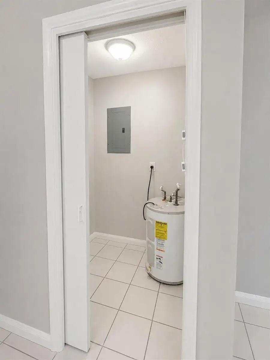 731 NW 1st Avenue # 2, Fort Lauderdale FL 33311 photo 3