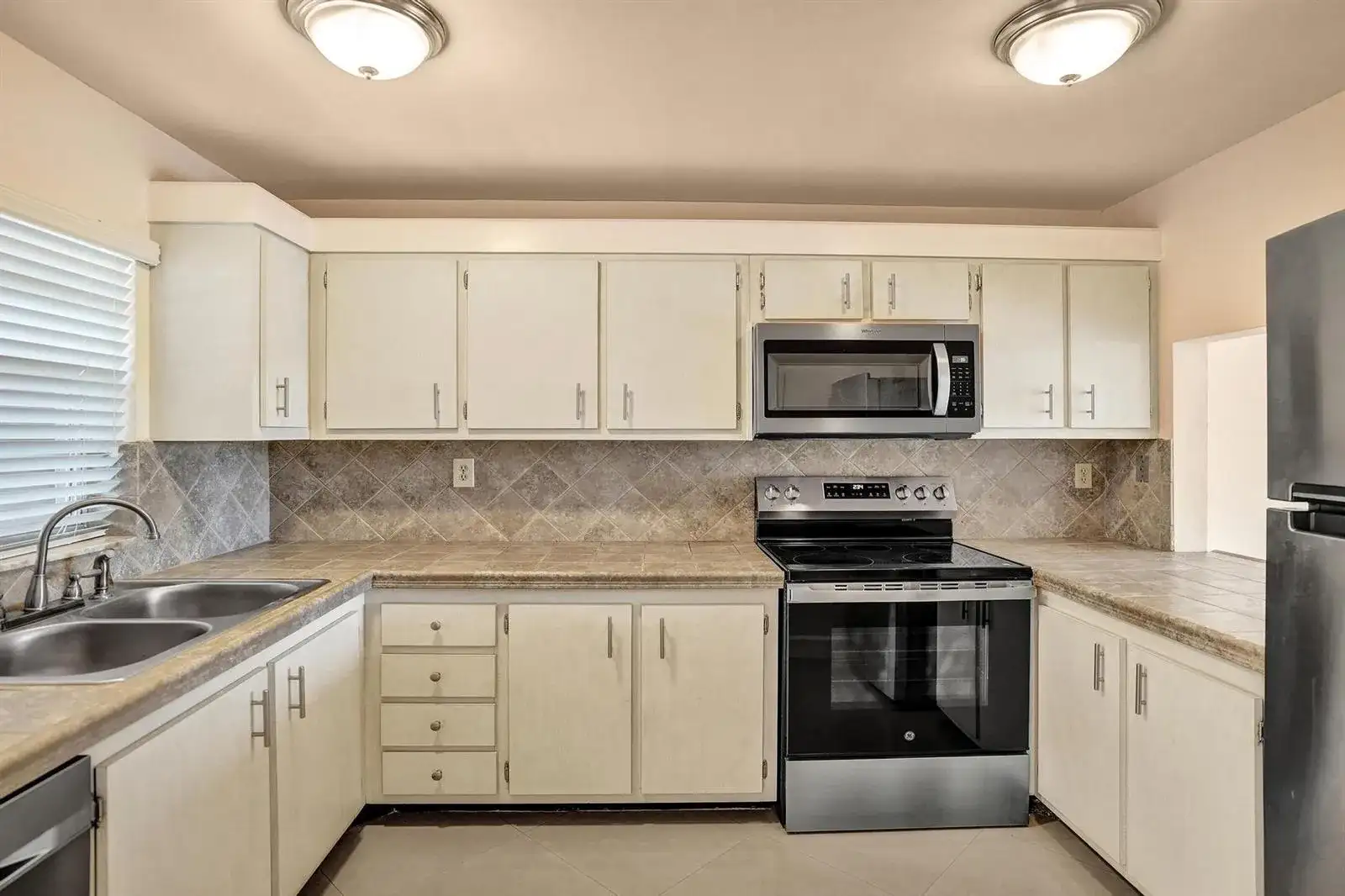 9480 Tangerine Place # 402, Davie FL 33324 photo 4