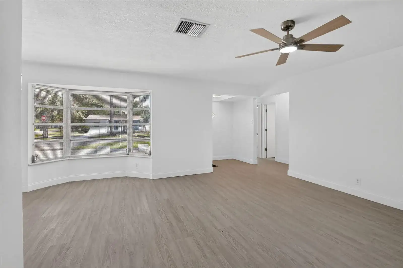 3390 NW 42nd Street, Lauderdale Lakes FL 33309 photo 2