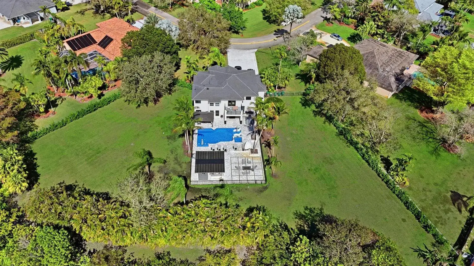 3541 Carlton Lane, Davie FL 33330 photo 2