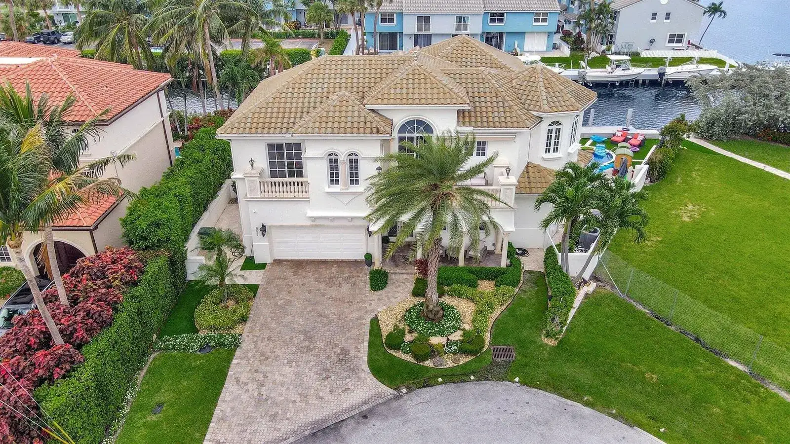 857 Havana Drive, Boca Raton FL 33487 photo 2