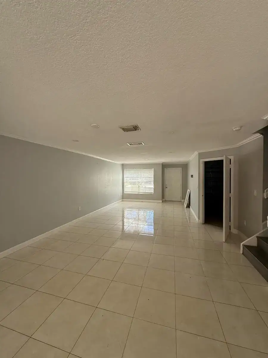 19802 NW 33rd Court, Miami Gardens FL 33056 photo 5