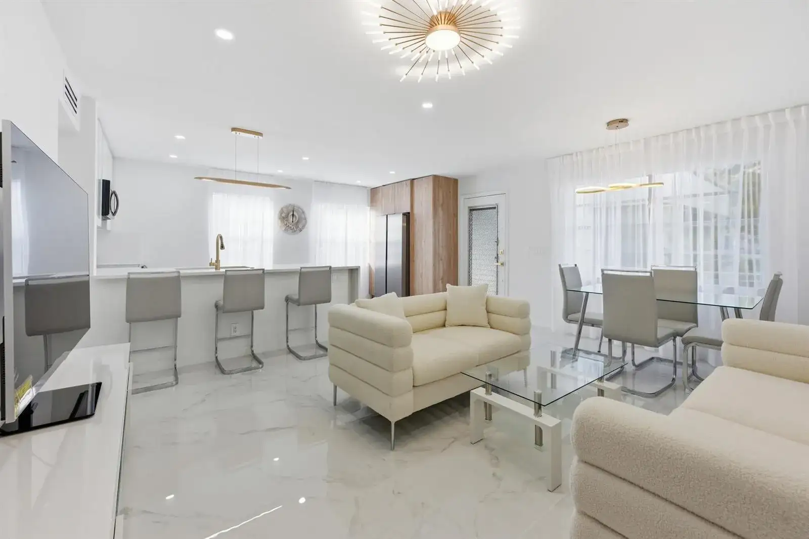 618 Normandy M, Delray Beach FL 33484 photo 4