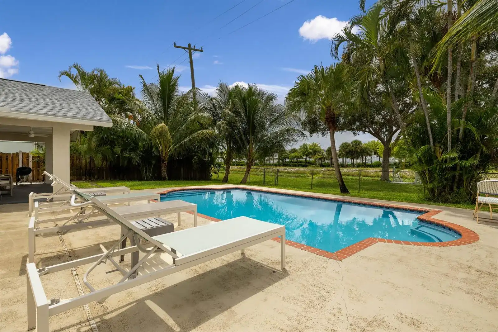 1103 NW 11th Street, Boynton Beach FL 33426 photo 3