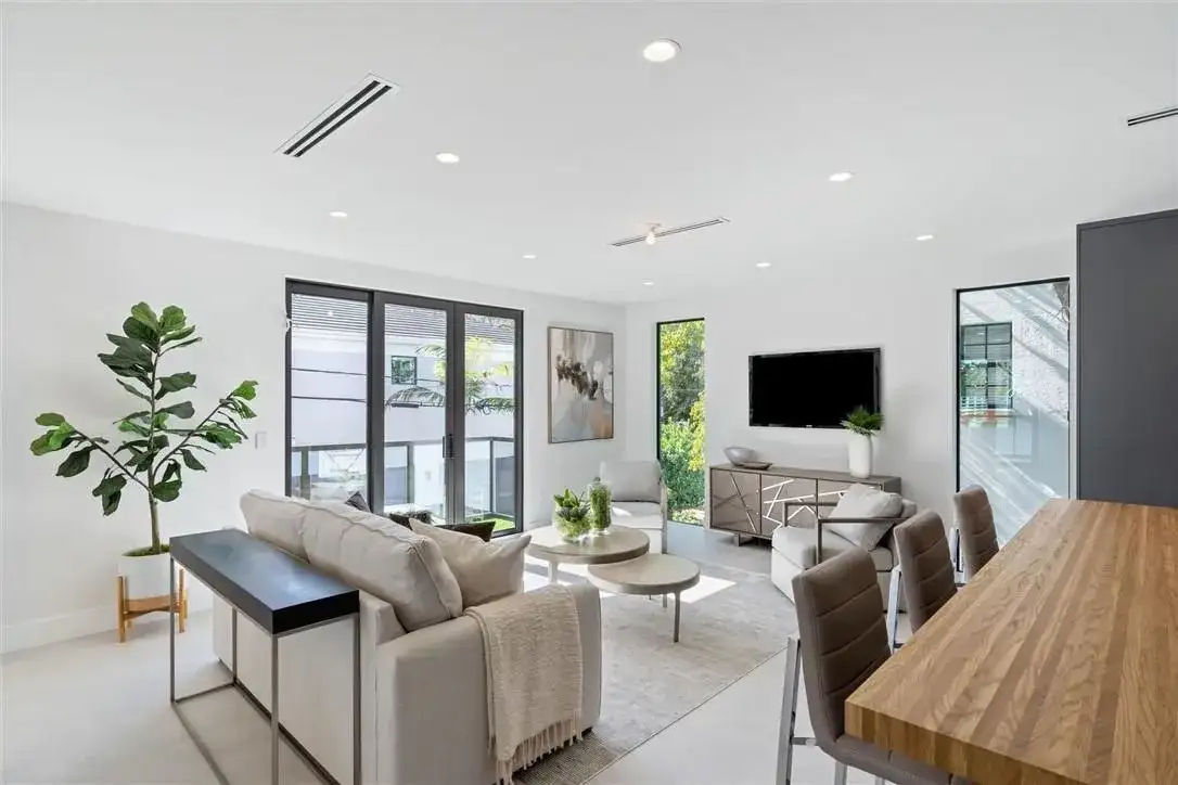 1310 SE 2ND Street, Fort Lauderdale FL 33301 photo 4