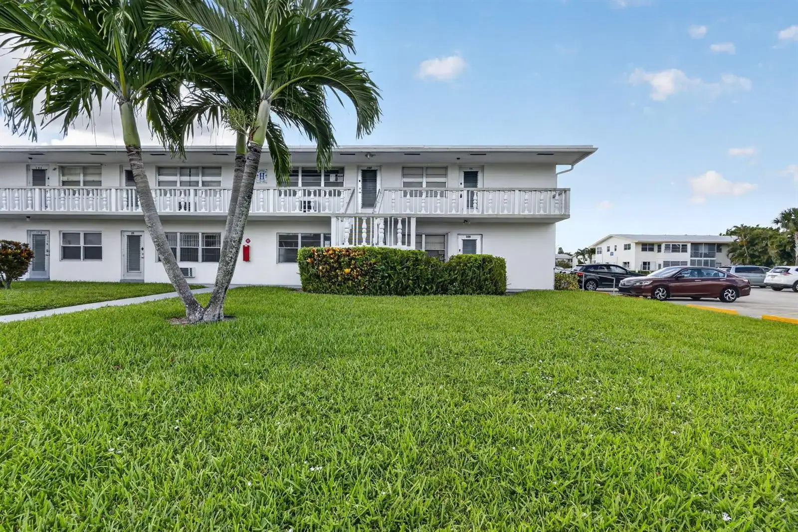 181 COVENTRY H, West Palm Beach FL 33417 photo 2