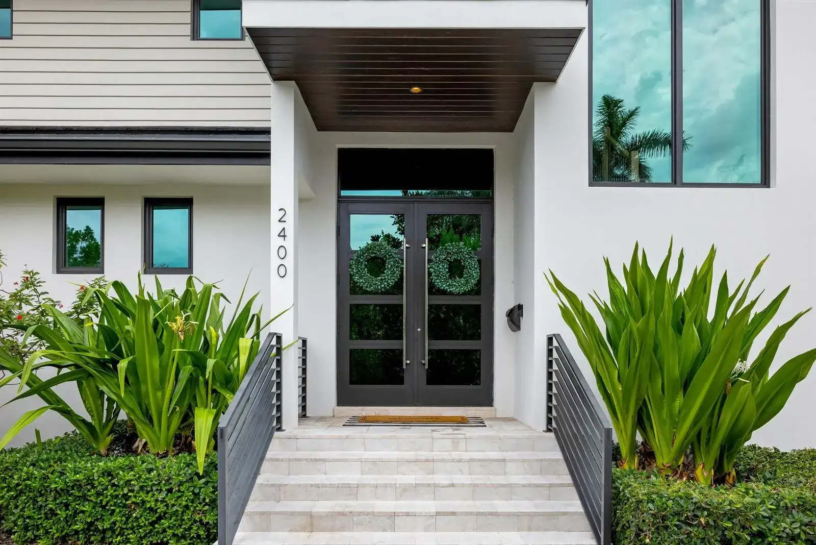 2400 NE 27th Avenue, Fort Lauderdale FL 33305 photo 3