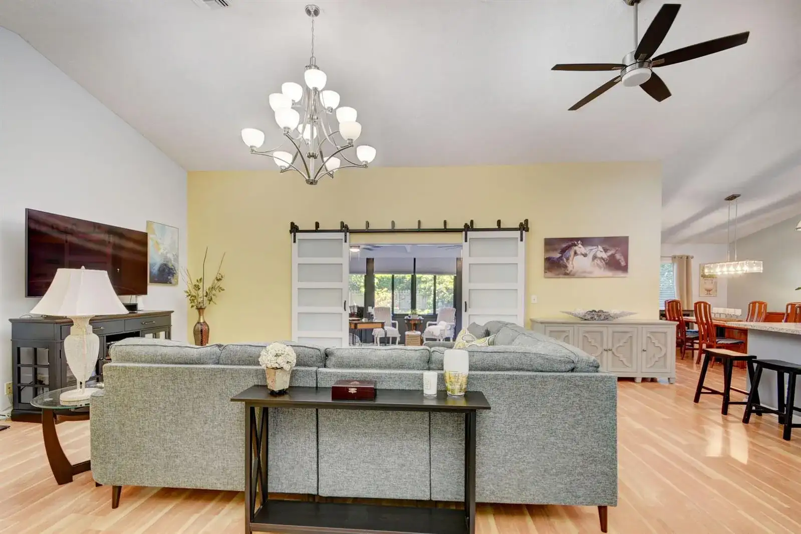 1098 Primrose Lane, Wellington FL 33414 photo 3