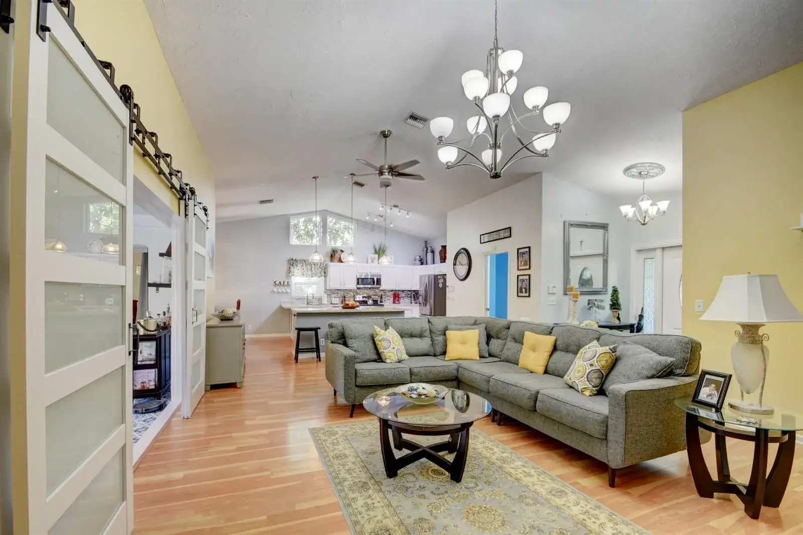 1098 Primrose Lane, Wellington FL 33414 photo 4