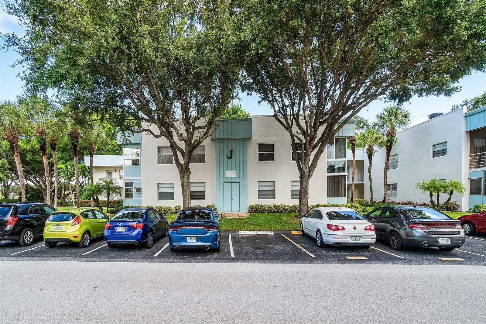 434 Normandy J, Delray Beach FL 33484 photo 4