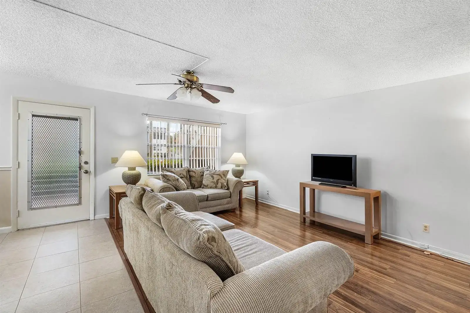 434 Normandy J, Delray Beach FL 33484 photo 5