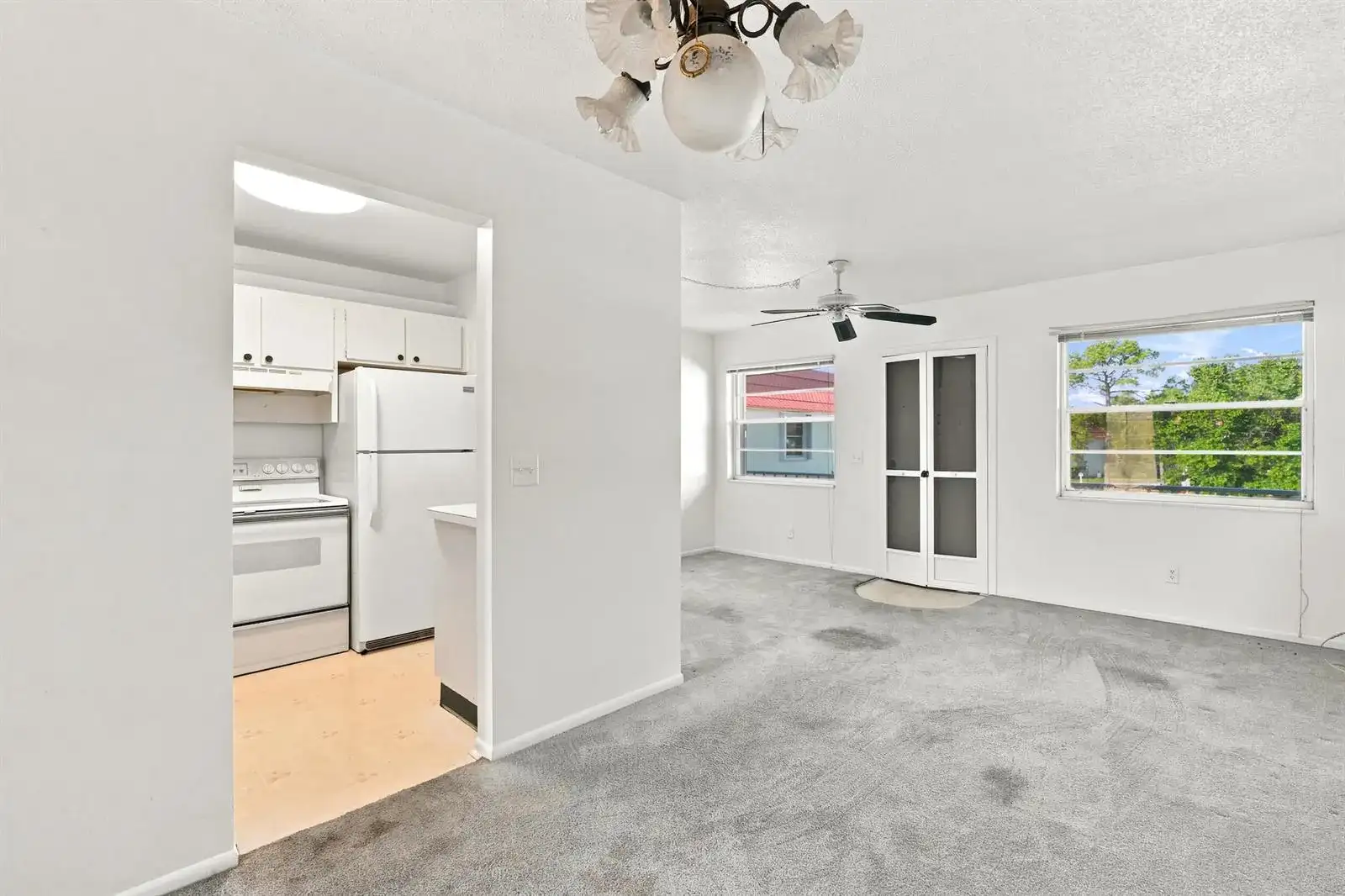 2600 SE OCEAN Boulevard # 11, Stuart FL 34996 photo 2