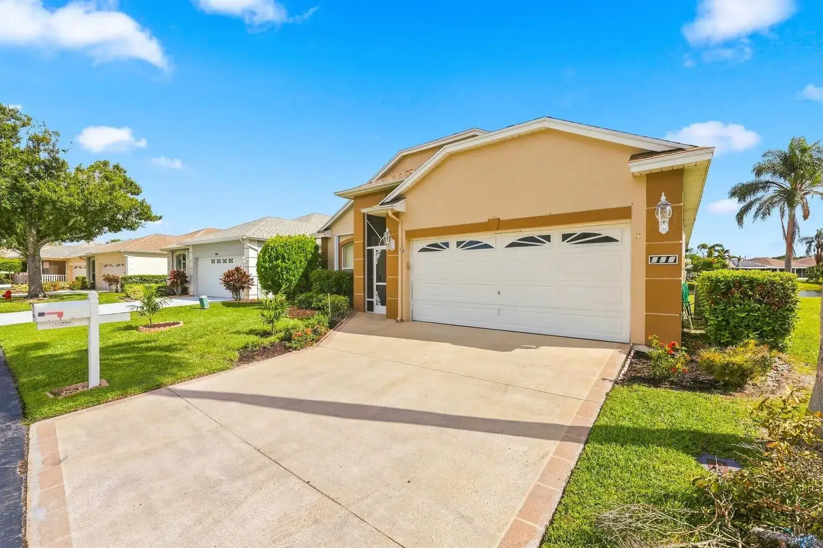 996 NW Tuscany Drive, Port St. Lucie FL 34986 photo 2