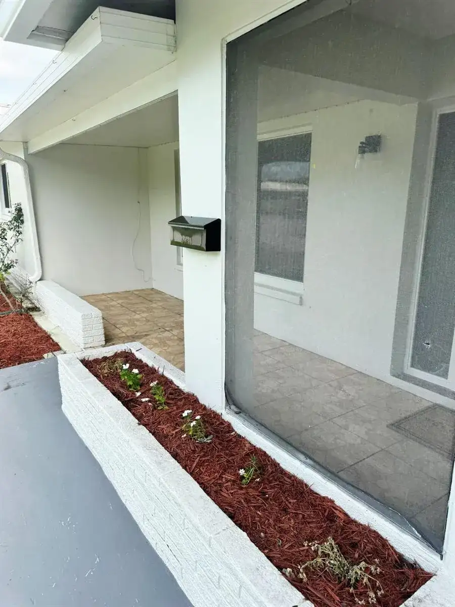 4740 NW 49TH Court, Tamarac FL 33319 photo 3