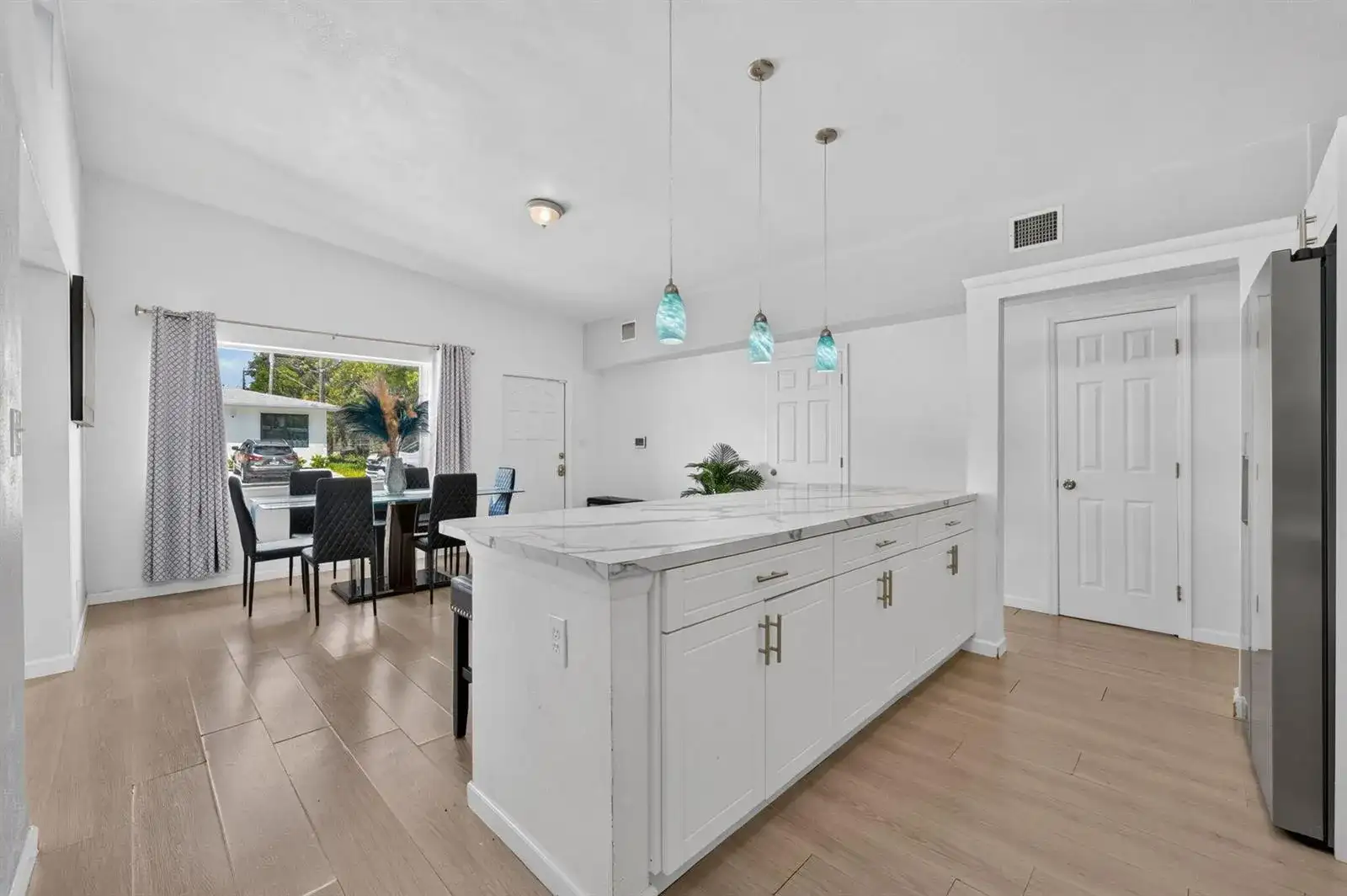 910 NW 17TH Avenue, Fort Lauderdale FL 33311 photo 5