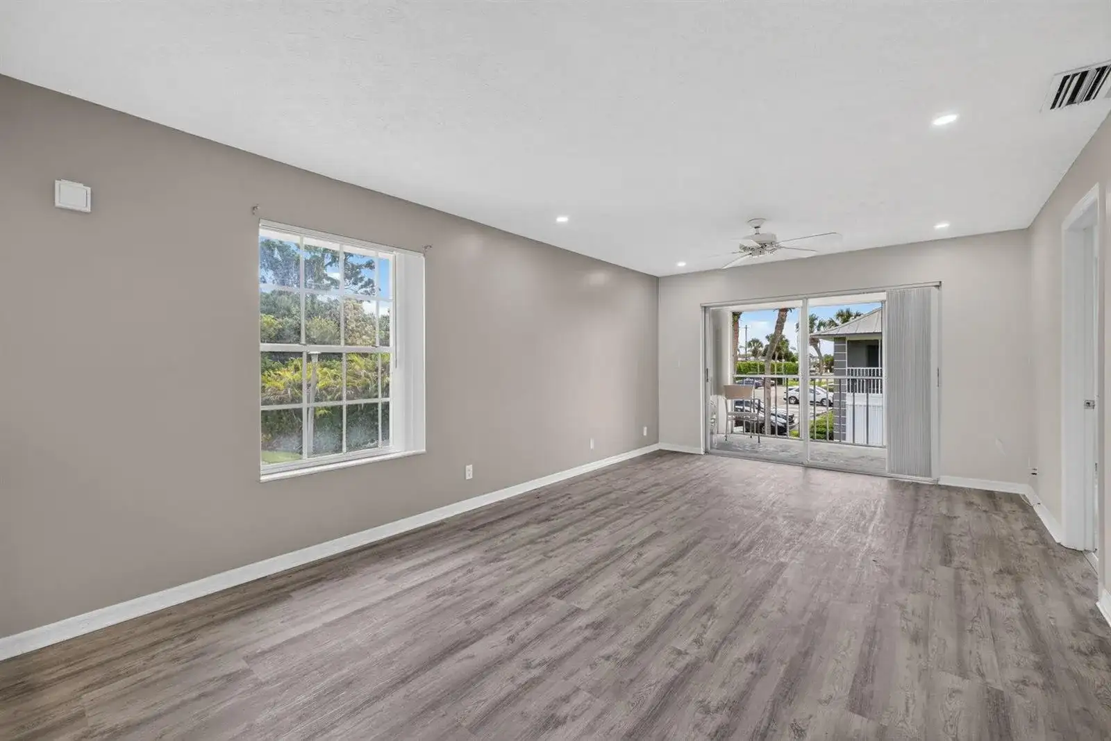 803 SE CENTRAL Parkway # 9, Stuart FL 34994 photo 5